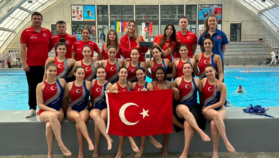 A Milli Kadın Sutopu Takımı şampiyon oldu