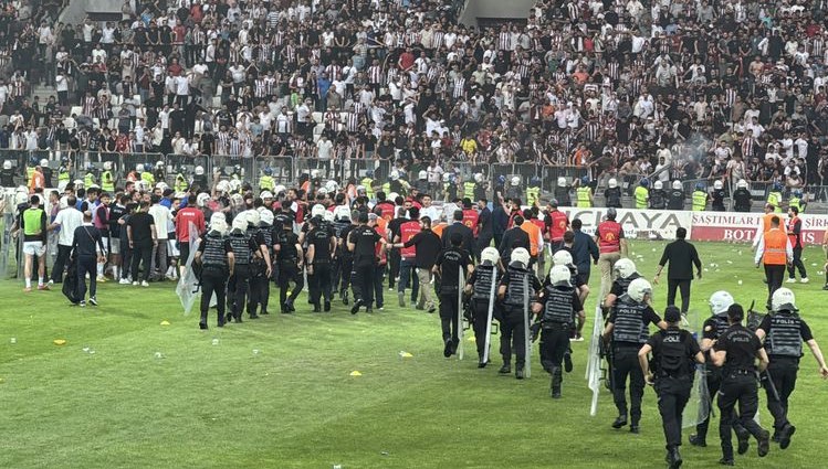 Tatil edilen maç için TFF’den ilk açıklama: Karar ne olacak?