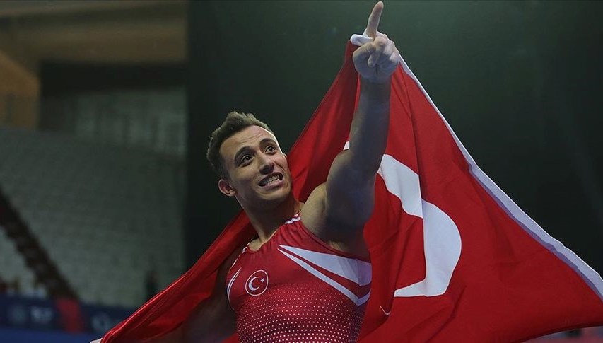 Milli cimnastikçi Adem Asil, Avrupa Şampiyonu oldu