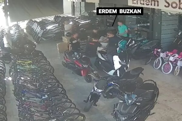 Manavgat Belediyesi soruşturmasında yeni görüntüler. Eski başkan Sözen’in para alışverişi kamerada