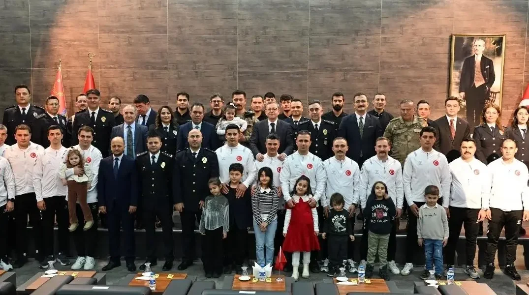 Kars’ta Polis Haftası nedeniyle moral ve motivasyon programı düzenlendi