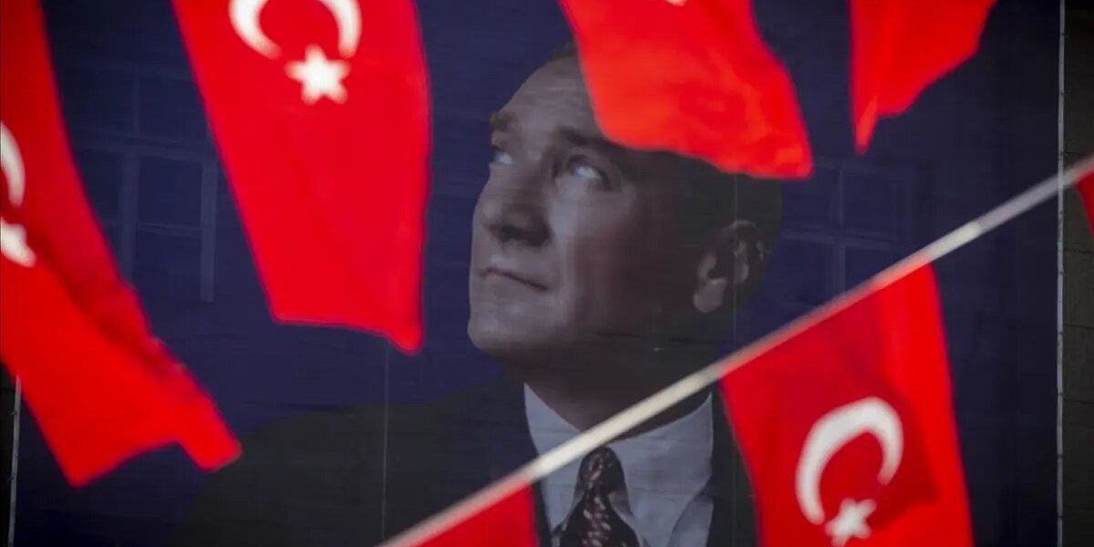 23 Nisan’da (yarın) okullar tatil mi, yarım gün mü? 23 Nisan Perşembe günü bankalar, eczaneler, kargolar ve kamu kurumları açık mı, kapalı mı olacak?