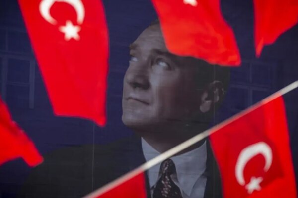 23 Nisan’da (yarın) okullar tatil mi, yarım gün mü? 23 Nisan Perşembe günü bankalar, eczaneler, kargolar ve kamu kurumları açık mı, kapalı mı olacak?