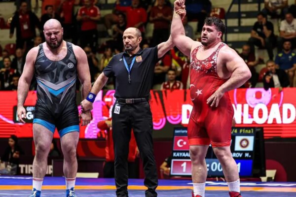 Altına bir adım! Rıza Kayaalp finale yükseldi