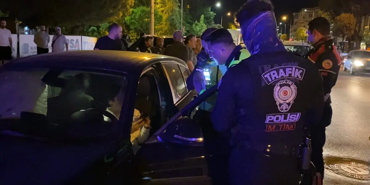 ‘Dur’ ihtarına uymayan sürücüye rekor ceza. 550 bin TL ceza, aracına 60 gün men