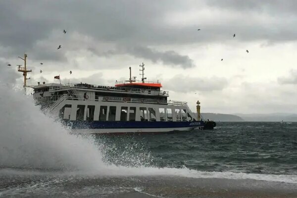Marmara’da fırtına. Deniz otobüsü seferleri iptal