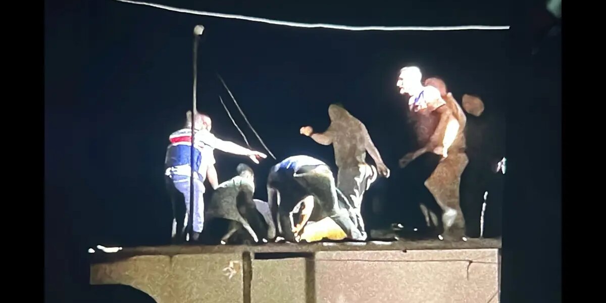 Kayıp çocuk 11 saat sonra evin damında ölü bulundu