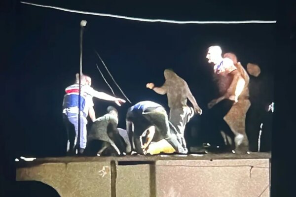 Kayıp çocuk 11 saat sonra evin damında ölü bulundu