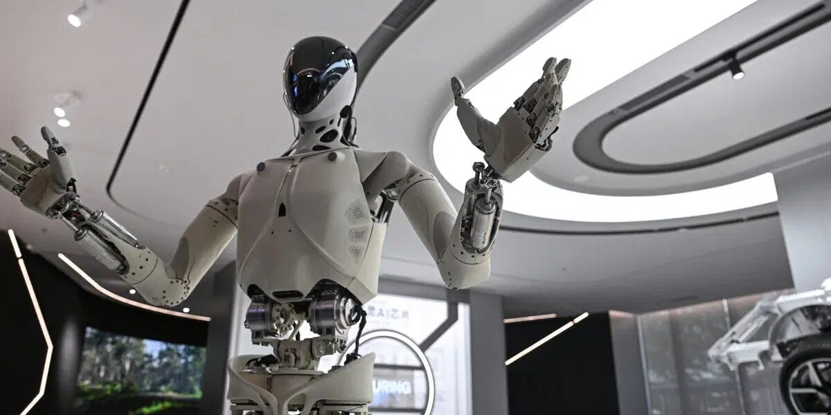 Çin insansı robotları iş gücüne dahil edecek