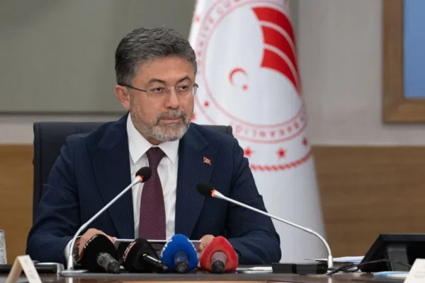 Bakan Yumaklı’dan üç bölge için orman yangını uyarısı