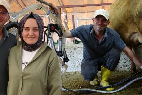 İşlerini bırakıp Erzurum’da çiftlik kurdular. “Daha önce hayvana dokunmamıştım”