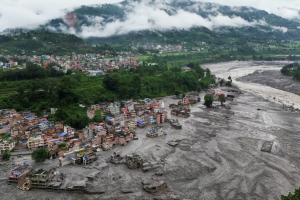 Nepal’deki felaket nasıl geldi? Uydu görüntüleri gerçeği ortaya çıkardı