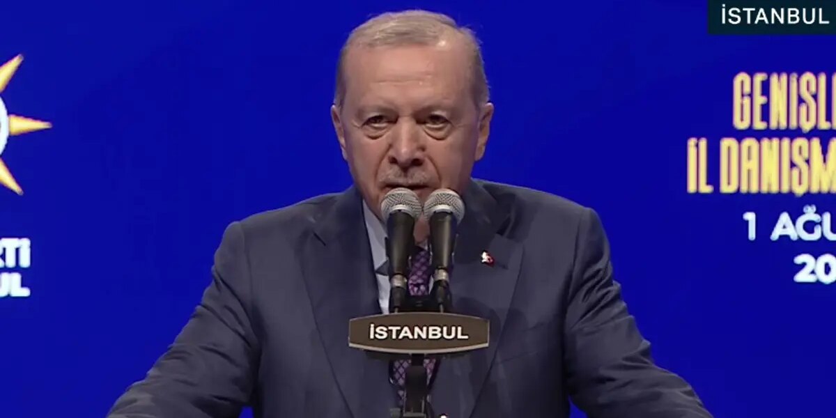 Üç belediye başkanı AK Parti’ye katıldı | Cumhurbaşkanı Erdoğan: AK Parti bir Türkiye kitabıdır