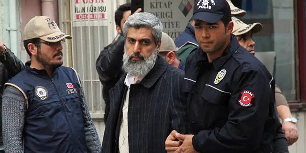 Alparslan Kuytul ve eşi gözaltına alındı