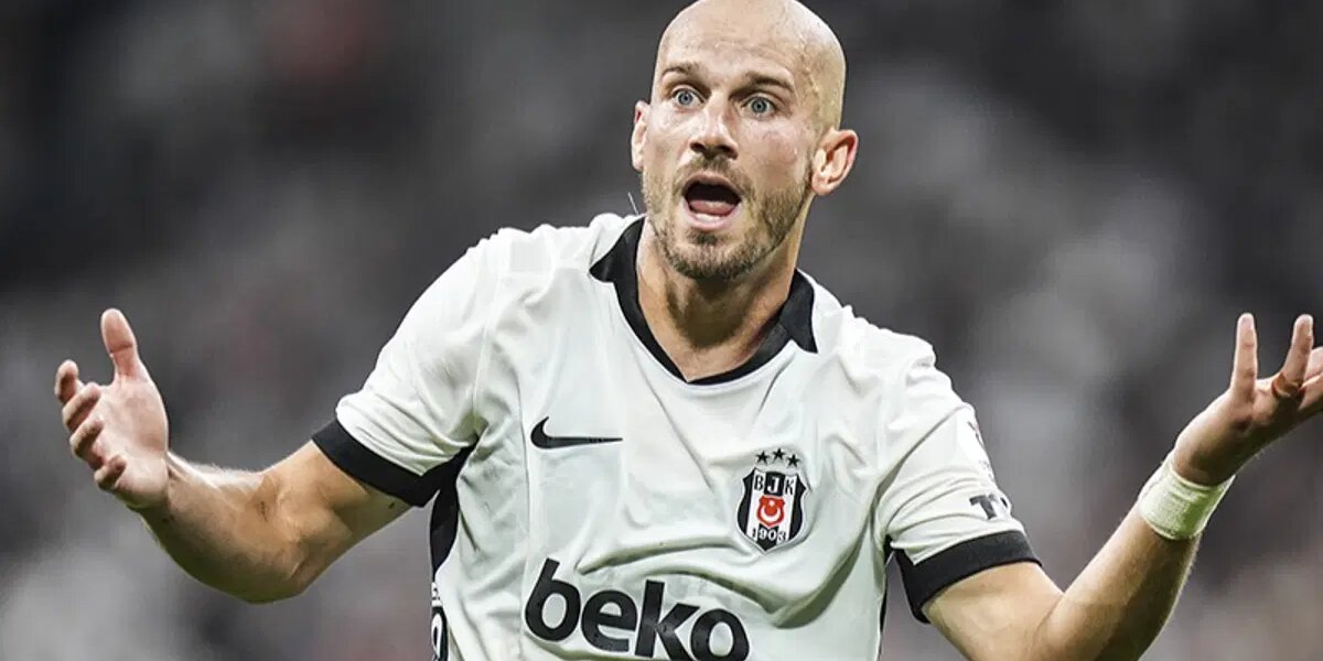 Ayrılığın eşiğinden döndü, Beşiktaş’ın vazgeçilmezi oldu