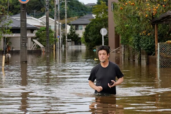 Japonya’yı vuran Dujuan Tayfunu’nda ölü sayısı 13’e yükseldi