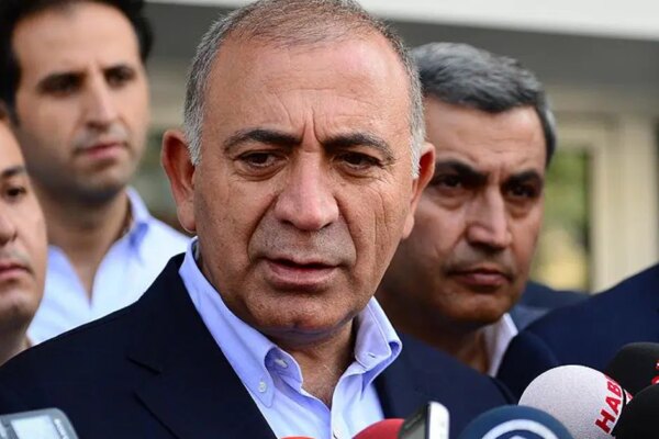CHP İstanbul İl Kongresi’yle ilgili tedbir kararı kaldırıldı. Tekin’in görevi sona erdi
