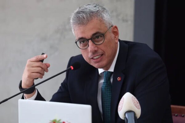 Bakan Memişoğlu: Türkiye’de 13-17 yaş arasındakilerin yüzde 30’u sigara kullanıyor