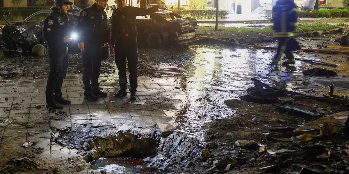 Rusya’nın devasa teknoloji üssü vuruldu. 900’den fazla hava aracı uçtu