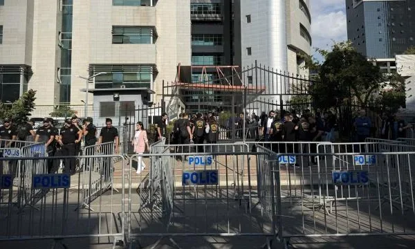 Mersin’de Yolsuzluk Soruşturmasında 34 Şüpheli Tutuklandı