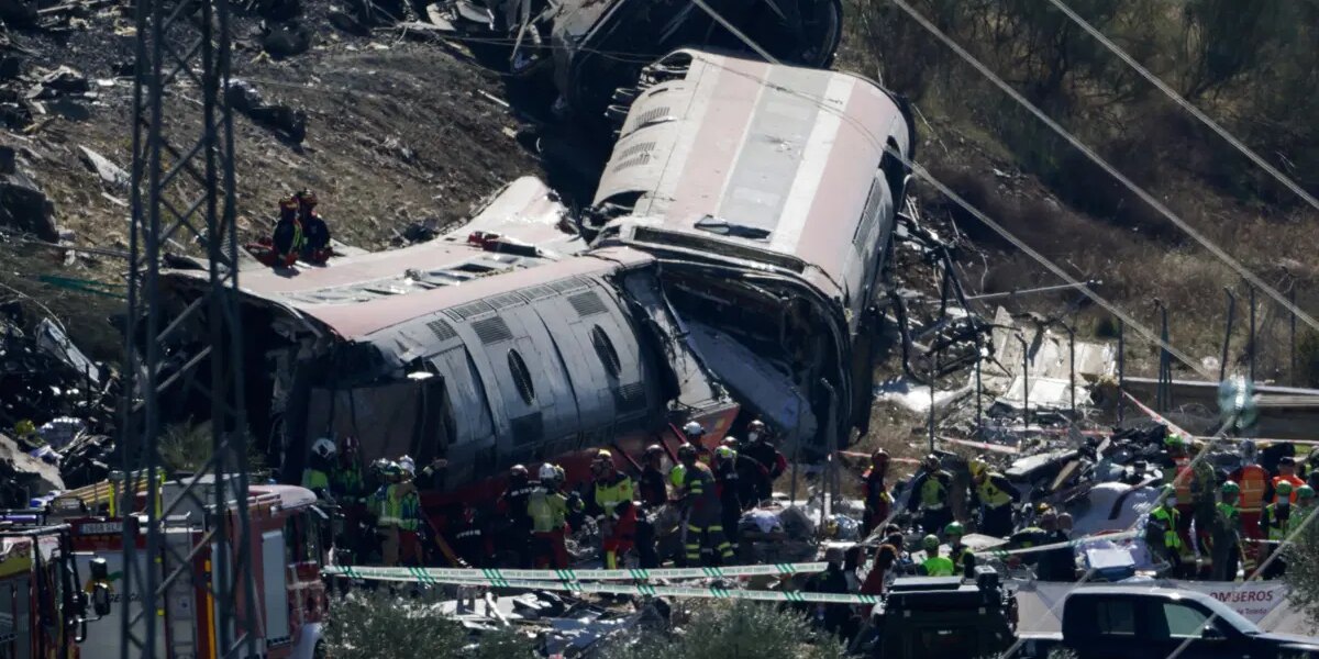 İspanya’da ikinci hızlı tren faciası. 68 kişi öldü, üç gün yas başladı