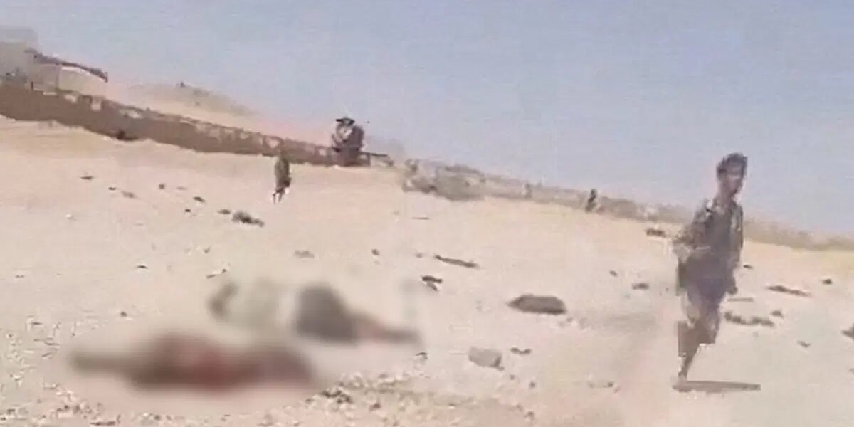 Husilerden Yemen’de askeri kampa saldırı. Ölü sayısı 58’e yükseldi